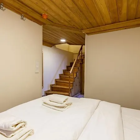 Cozy And Peaceful Duplex In Historical Balat Διαμέρισμα *